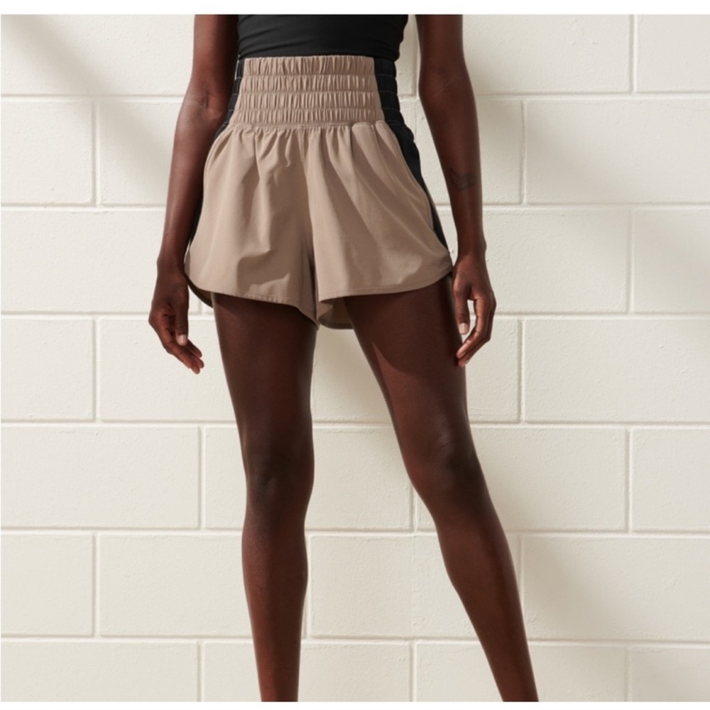 Abercrombie unlined workout short